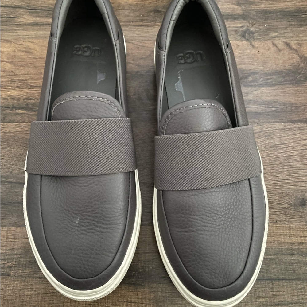 Uggs chayze charcoal/gray shoes